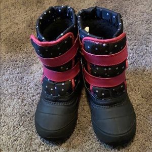 Girls boots